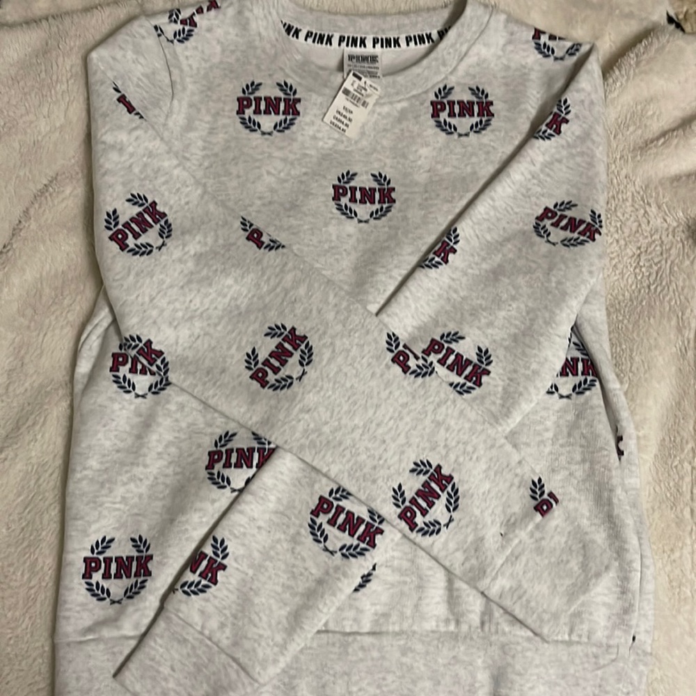 Nwt Victoria’s Secret sweatshirt size XS